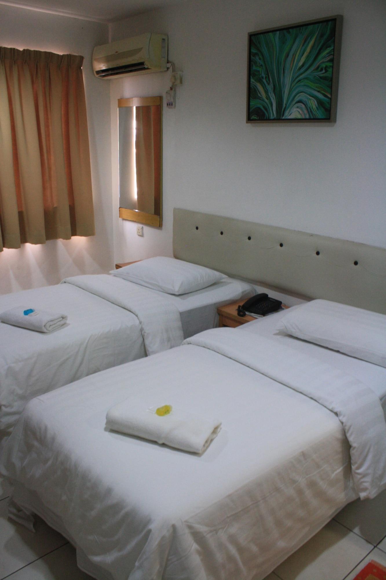 De Ocean Hotel Malacca Buitenkant foto