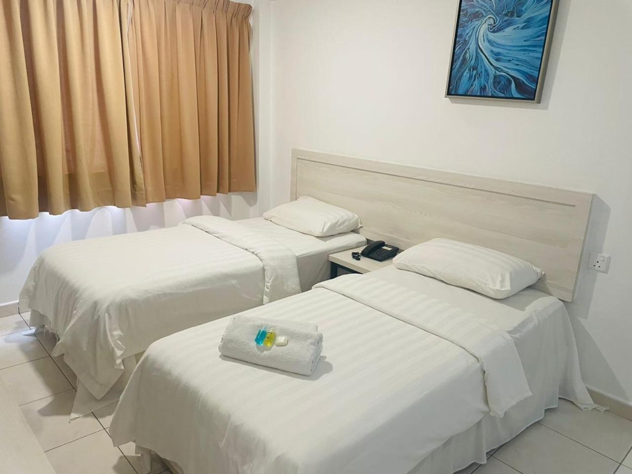 De Ocean Hotel Malacca Buitenkant foto