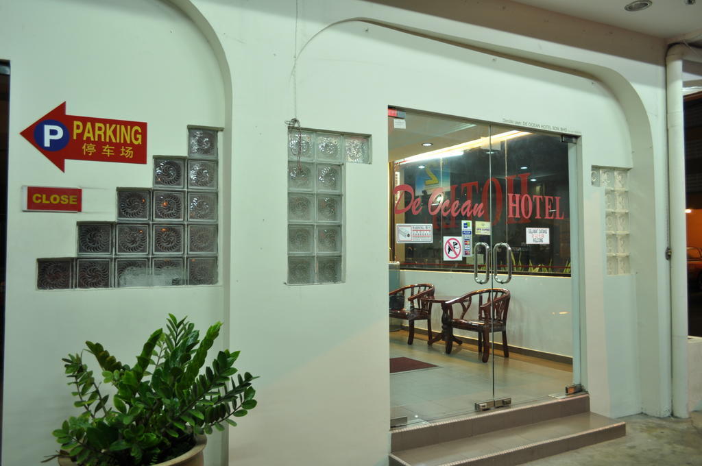De Ocean Hotel Malacca Buitenkant foto
