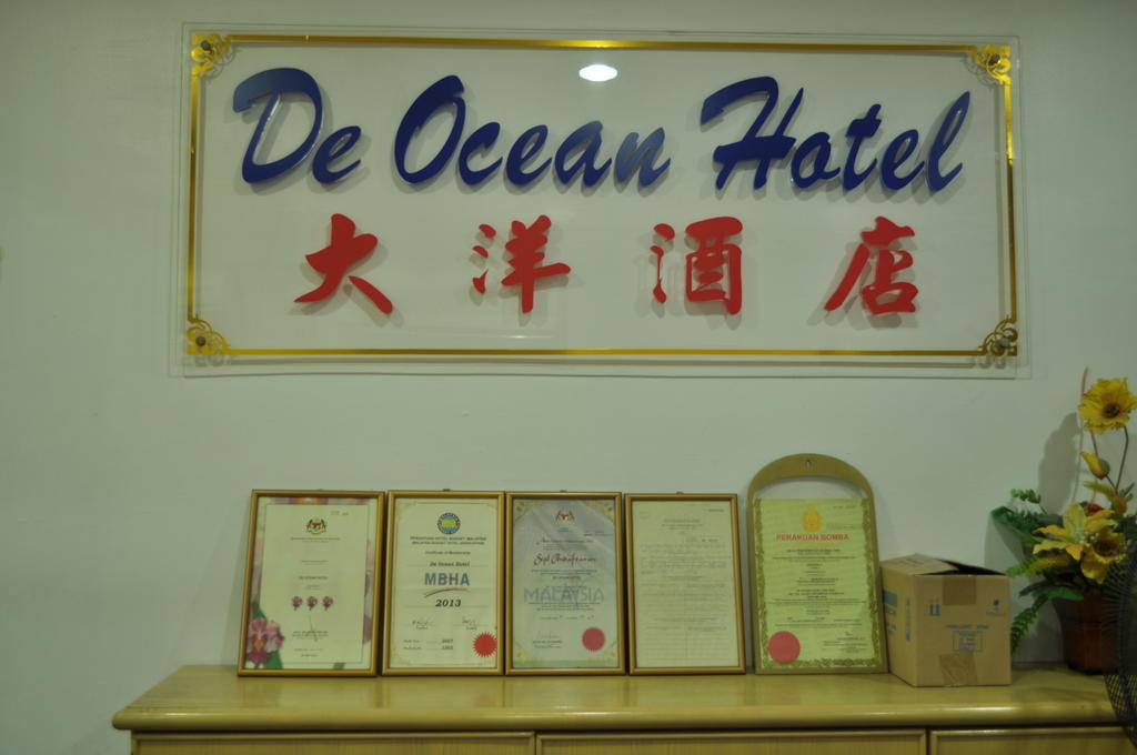 De Ocean Hotel Malacca Buitenkant foto