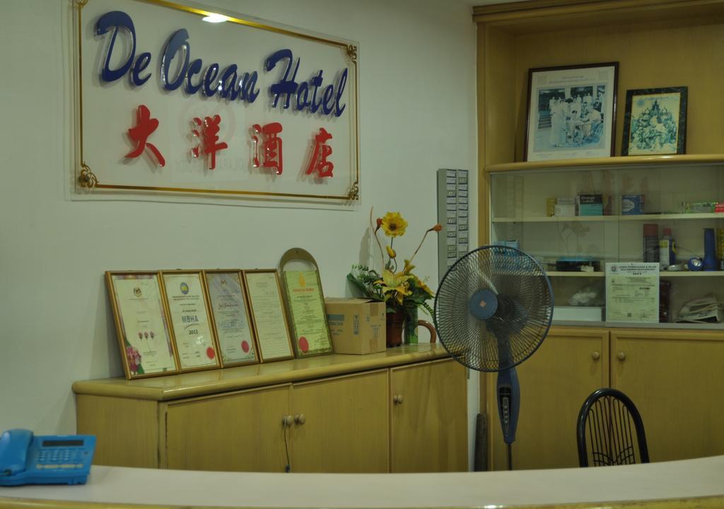 De Ocean Hotel Malacca Buitenkant foto