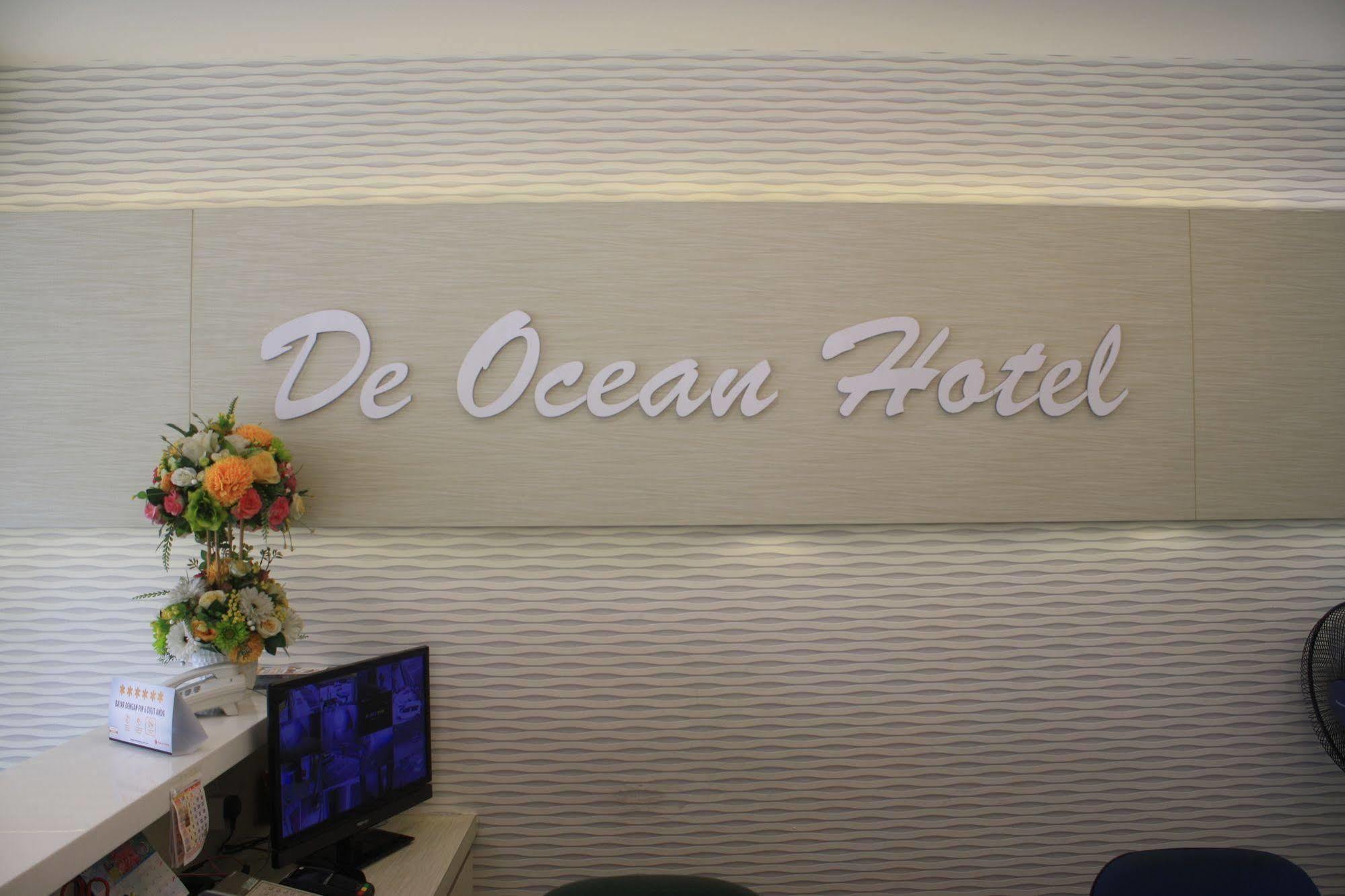 De Ocean Hotel Malacca Buitenkant foto