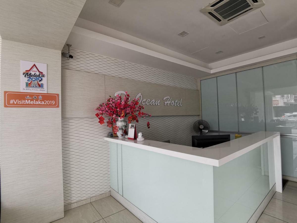De Ocean Hotel Malacca Buitenkant foto